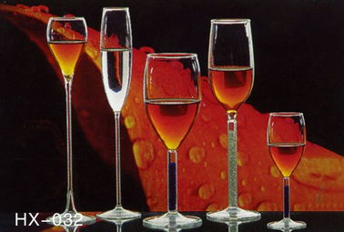 工藝玻璃酒瓶 哪里質量最好 河間市紅星玻璃工藝制品廠 玻璃茶壺,玻璃工藝酒瓶優(yōu)質廠家,玻